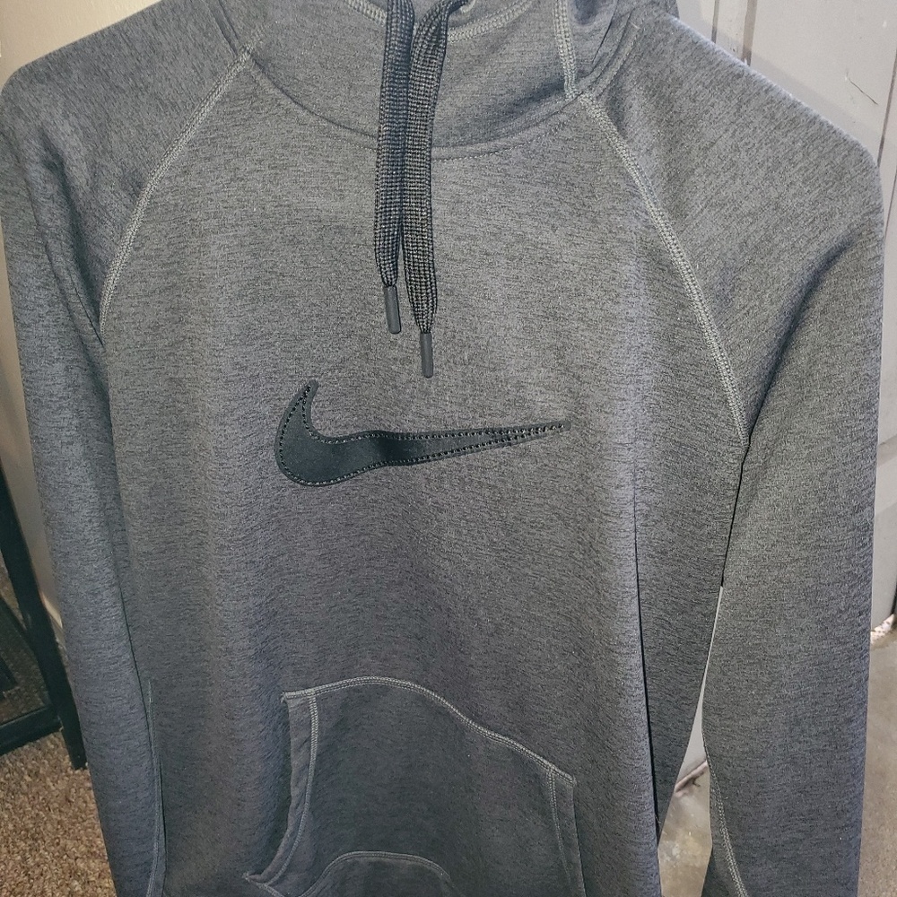 Nike hoodie nwot